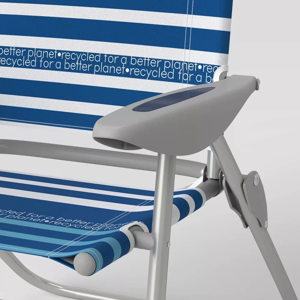 Recycled ocean plastic material